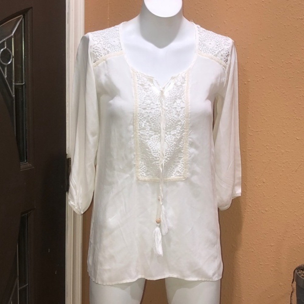 Rue 21 white 3/4 sleeve top NWT